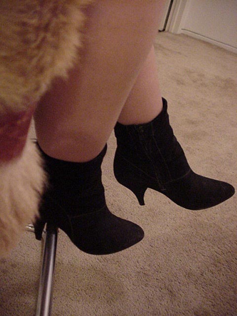Boots and fur... can you imagine anything more tactile? Um, besides 
THAT.
